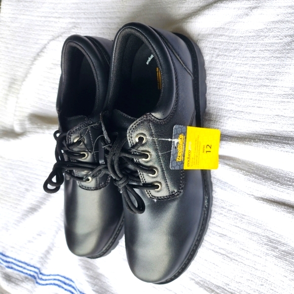 TredSafe Slip-resistant shoes 👞 - Picture 2 of 8